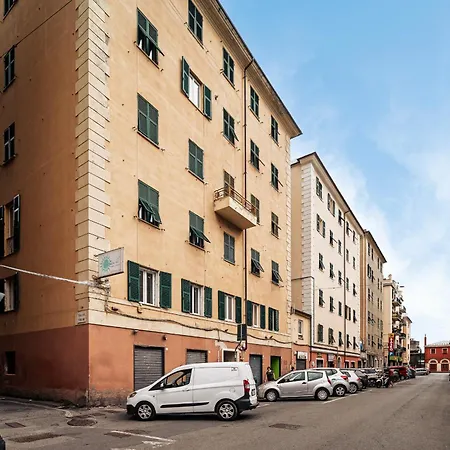 Monolocale Luminoso Nel Cuore Di Sestri Ponente Διαμέρισμα